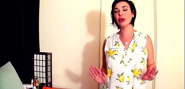  Kenna Valentina - Mommy Helps You Masturbate